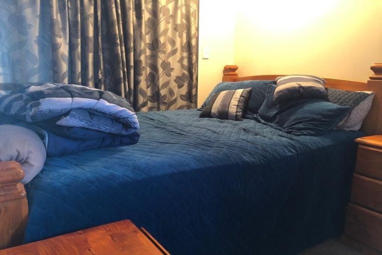 Photo of property in 52 Everglade Drive, Goodwood Heights, Auckland, 2105