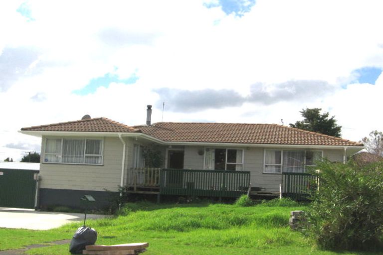Photo of property in 4 Spode Place, Henderson, Auckland, 0612