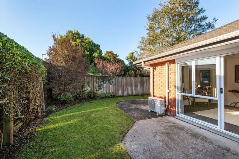 Photo of property in 2/79 Greers Road, Burnside, Christchurch, 8041