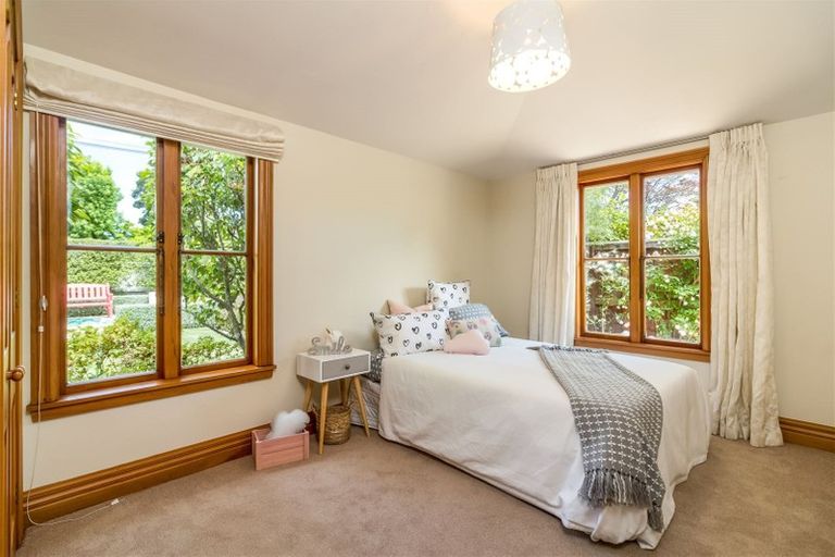 Photo of property in 40 Weka Street, Fendalton, Christchurch, 8041