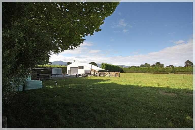 Photo of property in 1071 Queen Street East, Levin, 5510