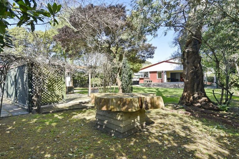 Photo of property in 910 Avonside Drive, Avondale, Christchurch, 8061