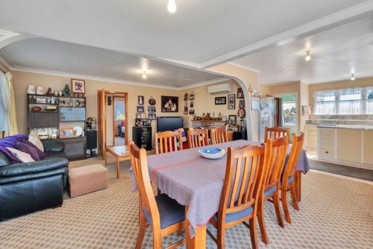 Photo of property in 20 Rembrandt Place, Opaheke, Papakura, 2113