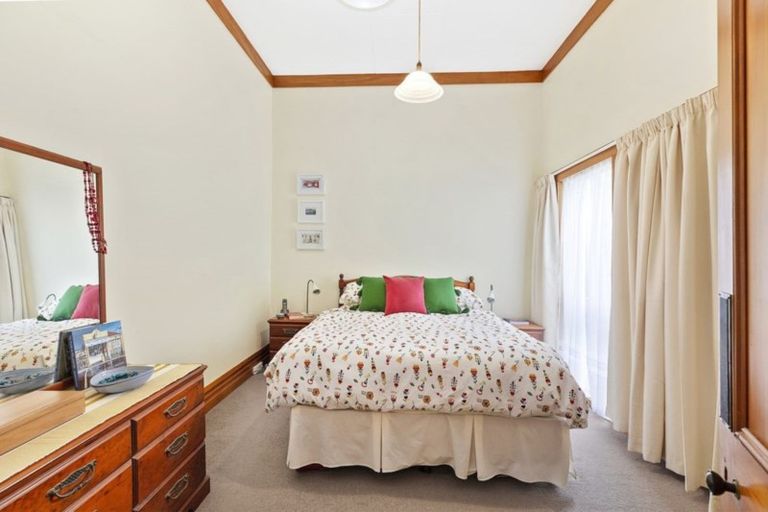 Photo of property in 38 Derwent Street, Island Bay, Wellington, 6023