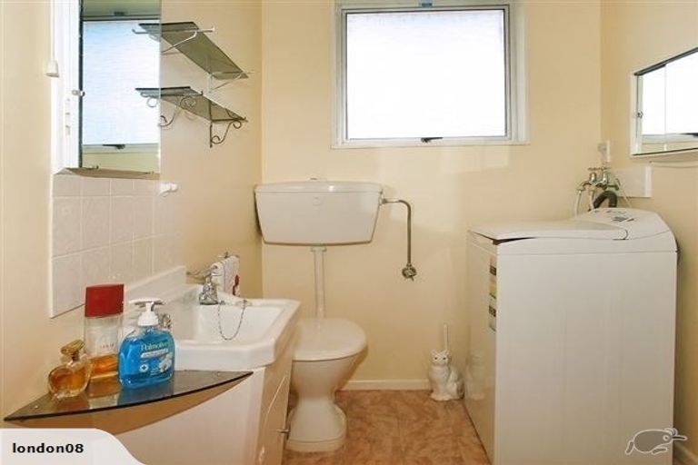 Photo of property in 8b Tireti Road, Titahi Bay, Porirua, 5022