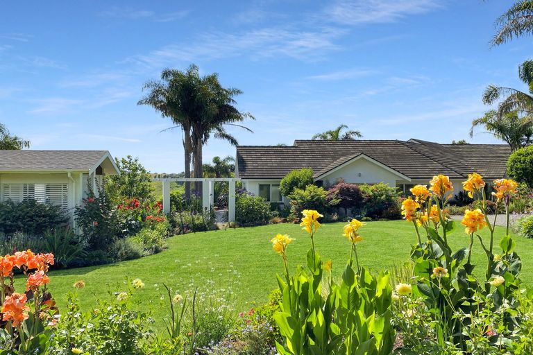 Photo of property in 62 River Drive, Kerikeri, 0294