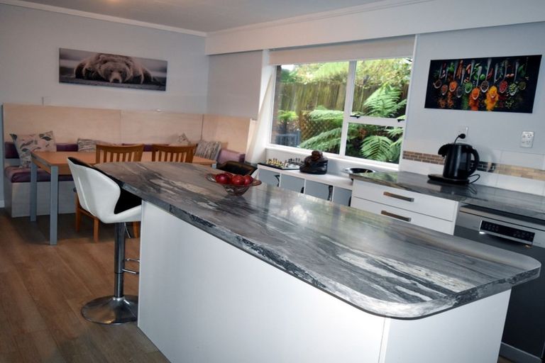 Photo of property in 22 He Awa Crescent, Waikanae, 5036