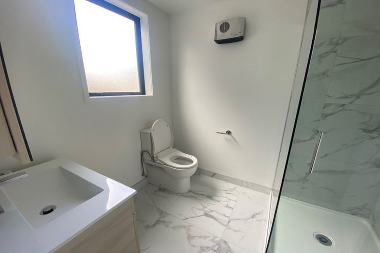 Photo of property in 3/81 Kervil Avenue, Te Atatu Peninsula, Auckland, 0610