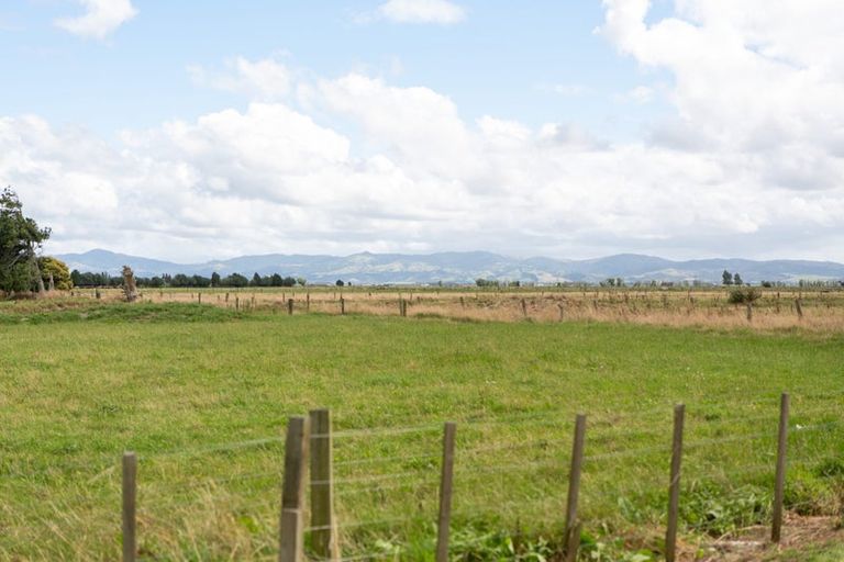 Photo of property in 64 Darlington Street, Ngatea, 3503