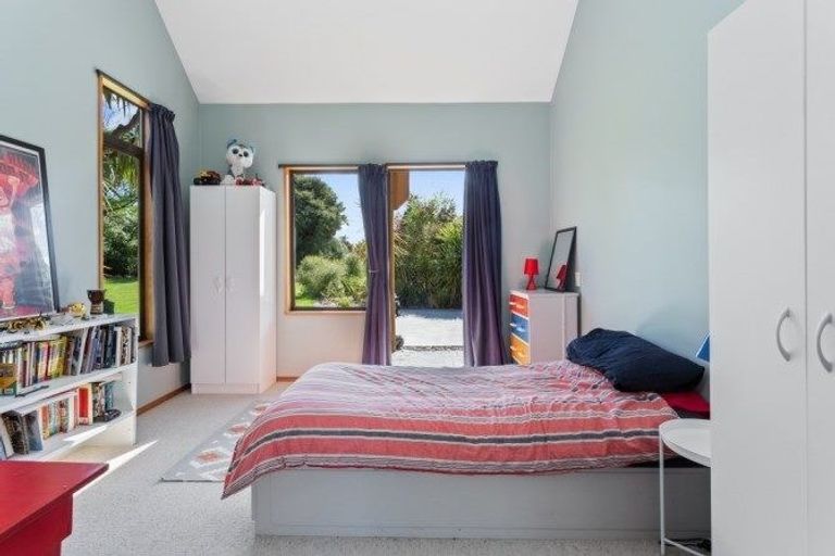 Photo of property in 66 Allin Drive, Waikuku Beach, 7402