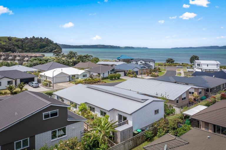 Photo of property in 11 Trevally Place, Snells Beach, 0920