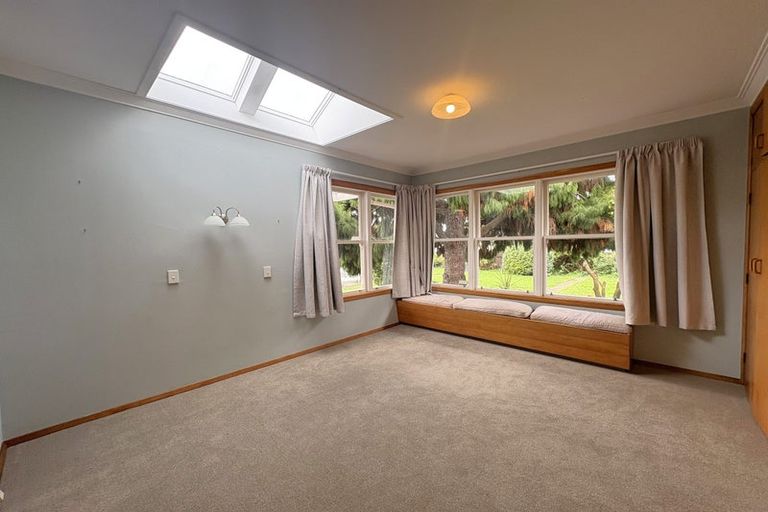 Photo of property in 70 Pine Avenue, Ebdentown, Upper Hutt, 5018