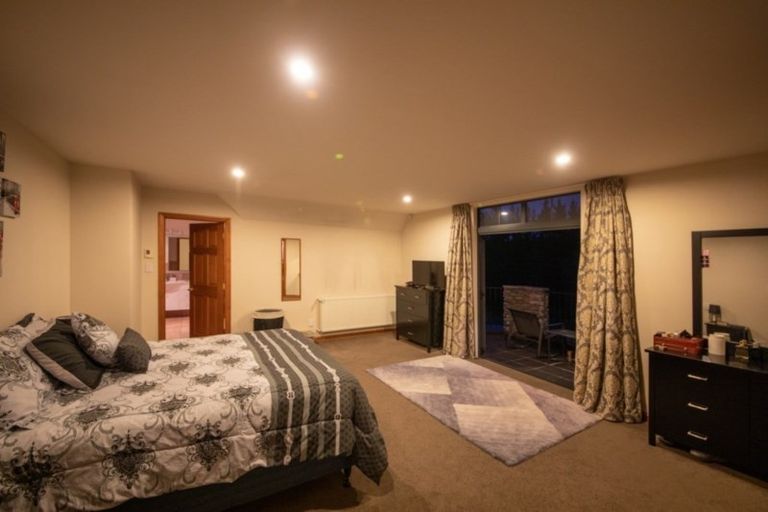 Photo of property in 51 Tutakarae Road, Kelvin Grove, Palmerston North, 4470