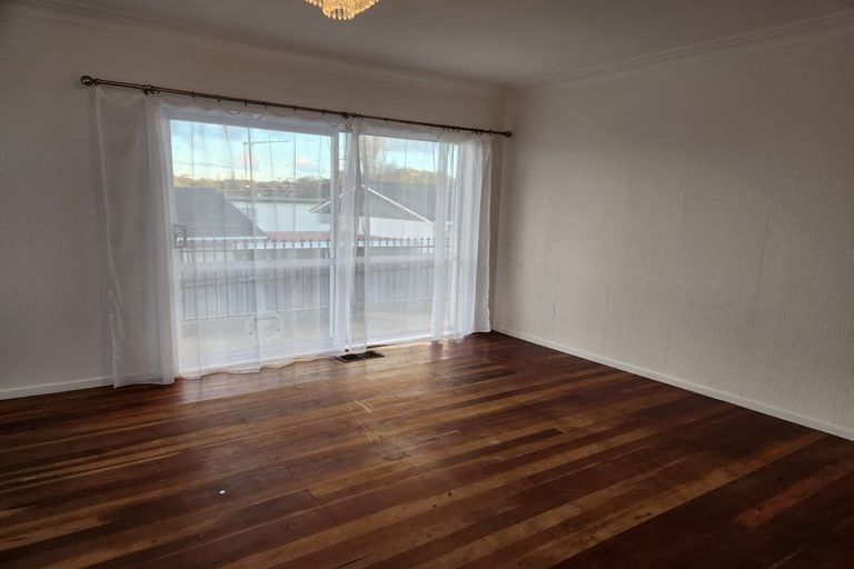 Photo of property in 21 Parker Avenue, New Lynn, Auckland, 0600