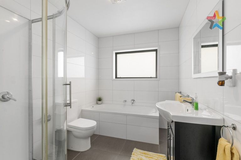 Photo of property in 2/32 Park Avenue, Epuni, Lower Hutt, 5011