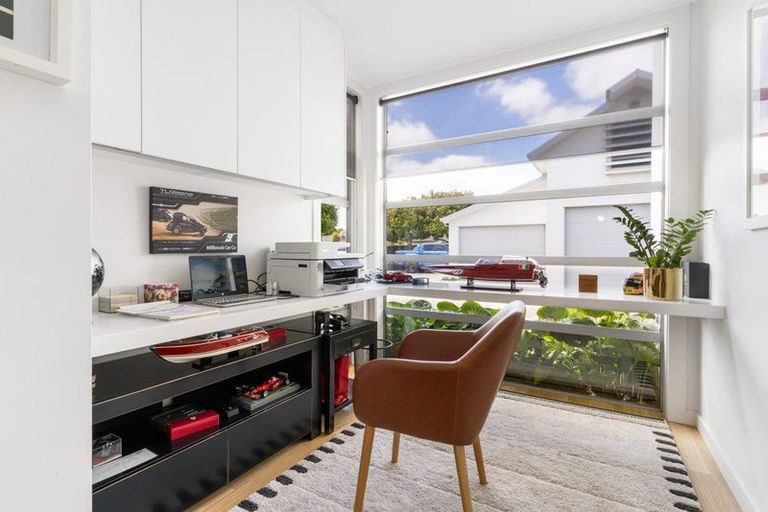 Photo of property in 4 Leabridge Mews, Harewood, Christchurch, 8051