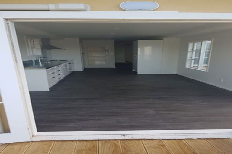 Photo of property in 153 The Ridgeway, Mornington, Wellington, 6021