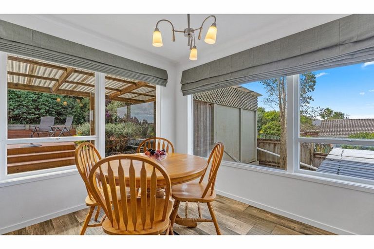 Photo of property in 81 Lynden Avenue, Hillcrest, Auckland, 0627