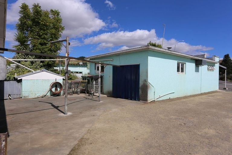 Photo of property in 25 Library Road, Te Karaka, 4022