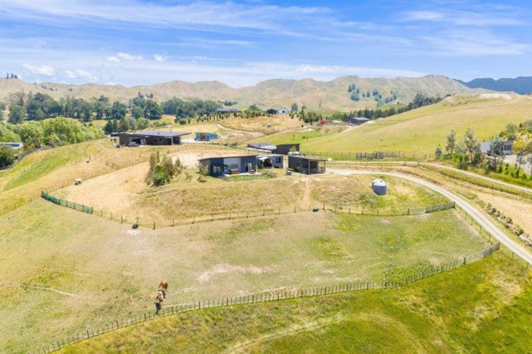 Photo of property in 1 Country Lane, Waipawa, 4210