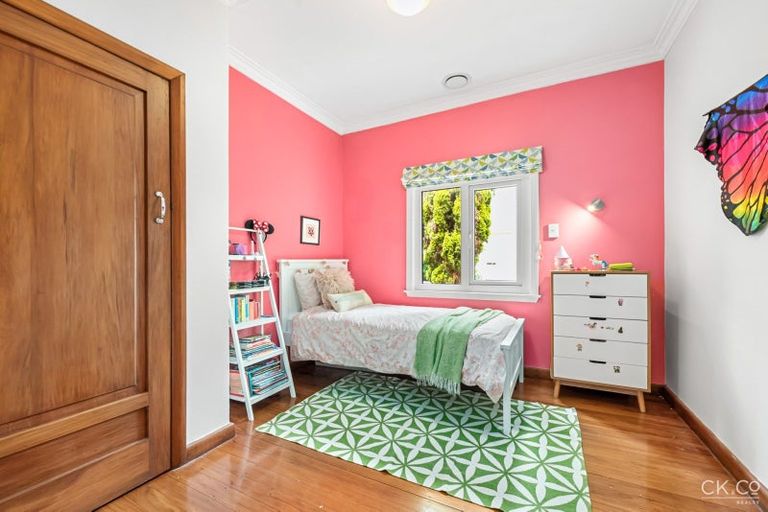 Photo of property in 67 Norton Park Avenue, Fairfield, Lower Hutt, 5011