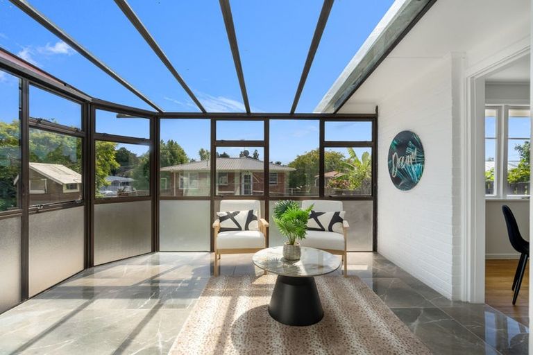 Photo of property in 35 Tampin Road, Hillpark, Auckland, 2102