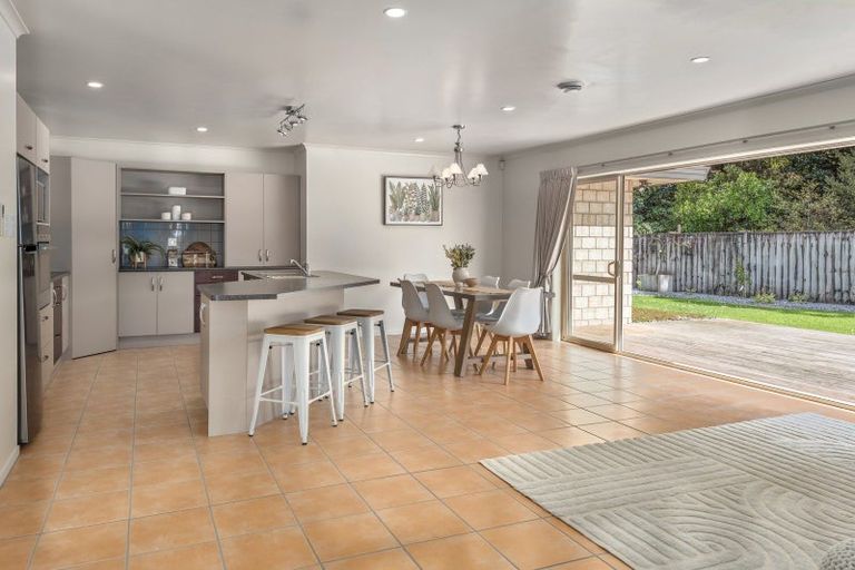 Photo of property in 10 Sequoia Place, Te Kamo, Whangarei, 0112