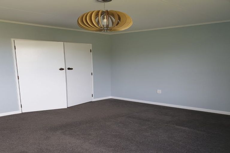 Photo of property in 10 Rakino Place, Awapuni, Palmerston North, 4412