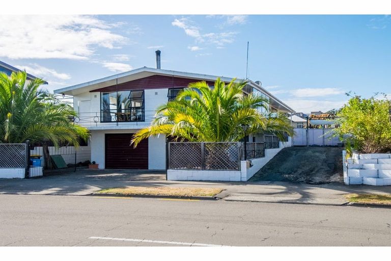 Photo of property in 64 Ranui Avenue, Waimataitai, Timaru, 7910