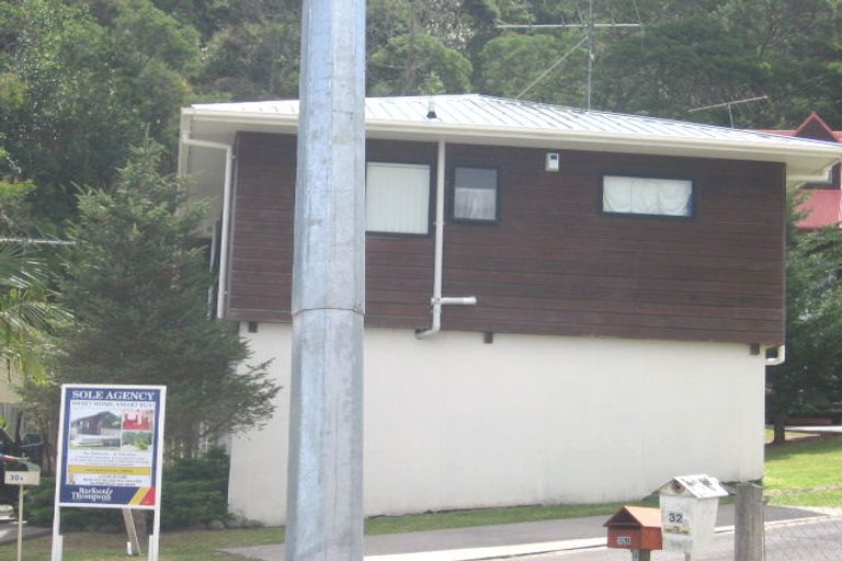 Photo of property in 1/30 Fernlea Rise, Bayview, Auckland, 0629