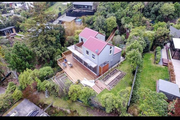 Photo of property in 128 Dyers Pass Road, Cashmere, Christchurch, 8022