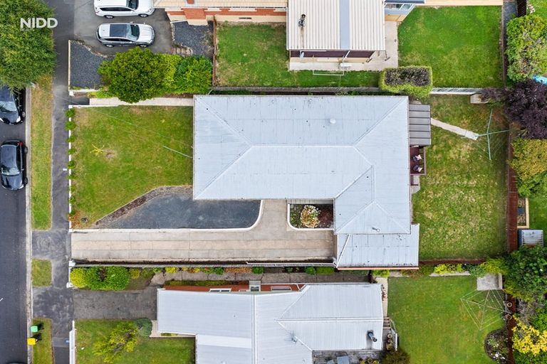 Photo of property in 111 Centennial Avenue, Helensburgh, Dunedin, 9010