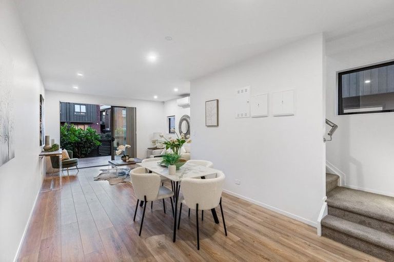 Photo of property in 6 Whakatere Lane, Hobsonville, Auckland, 0616