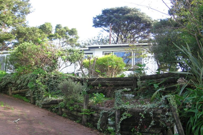 Photo of property in 29 Kauri Point Road, Laingholm, Auckland, 0604