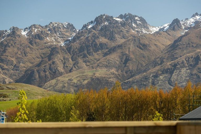 Photo of property in 88 Howden Drive, Jacks Point, 9371