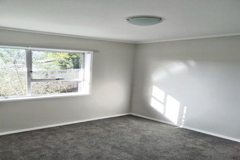 Photo of property in 2/25 Tanoa Place, Glendene, Auckland, 0602