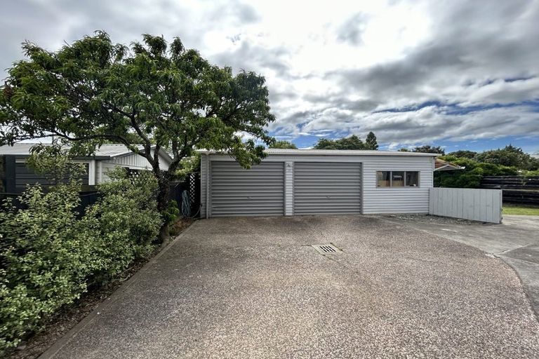 Photo of property in 3 Escort Grove, Awapuni, Palmerston North, 4412