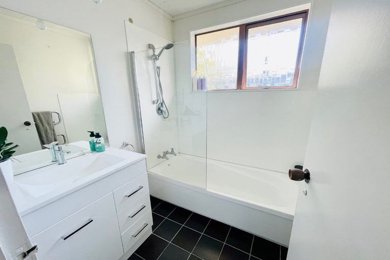 Photo of property in 21b Buckley Grove, Paraparaumu, 5032