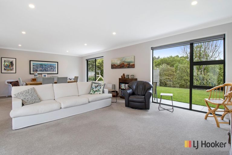 Photo of property in 11 Ian Place, Waihi Beach, 3611