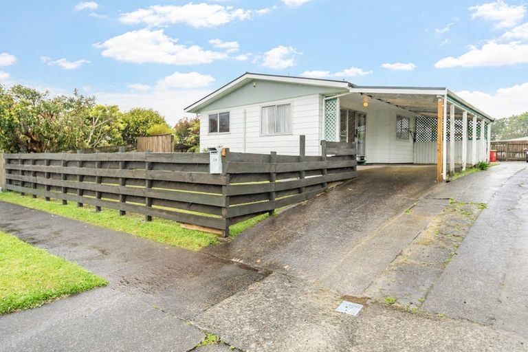 Photo of property in 1/3 Omaha Grove, Totara Park, Upper Hutt, 5018