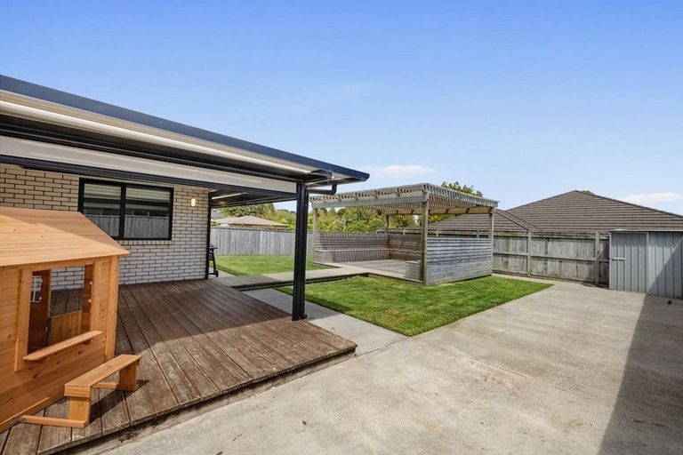 Photo of property in 15 Dreaver Drive, Waitara, 4320