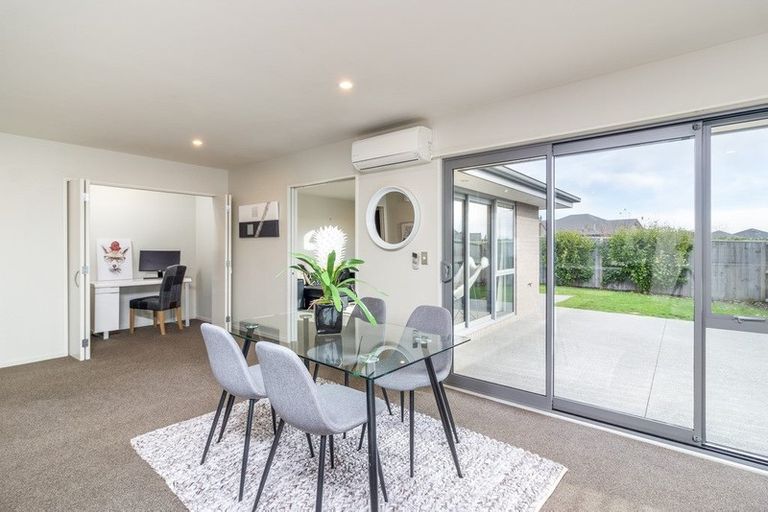 Photo of property in 21 Jacks Drive, West Melton, 7618