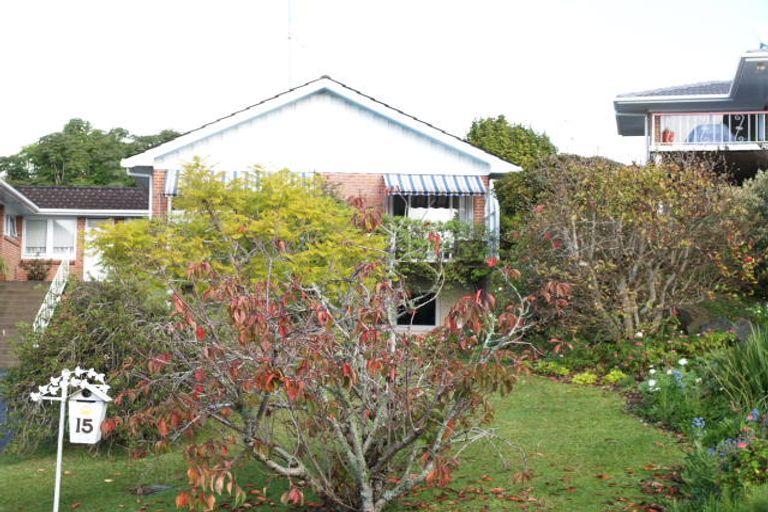 Photo of property in 1/15 Kayeleen Place, Cockle Bay, Auckland, 2014