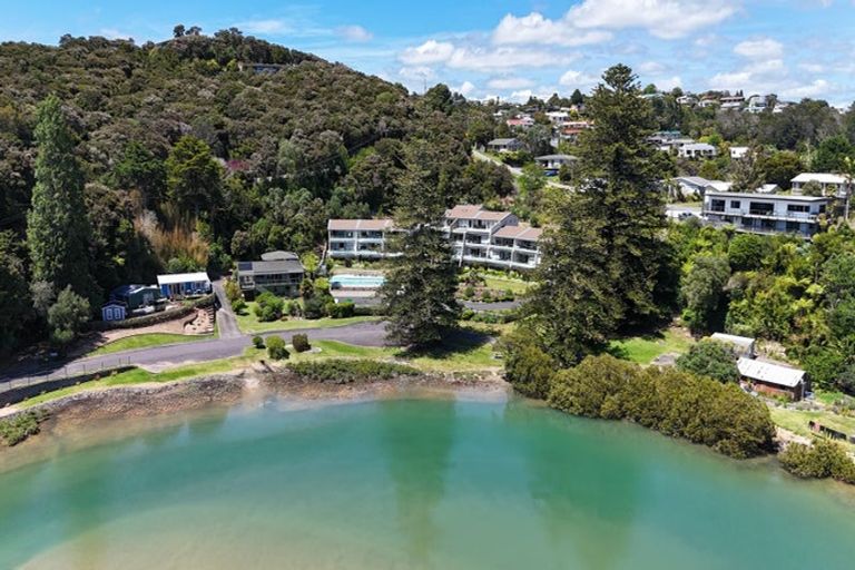 Photo of property in Bridgewater Apartments, 308/7 Te Rangi Cross Road, Paihia, 0200