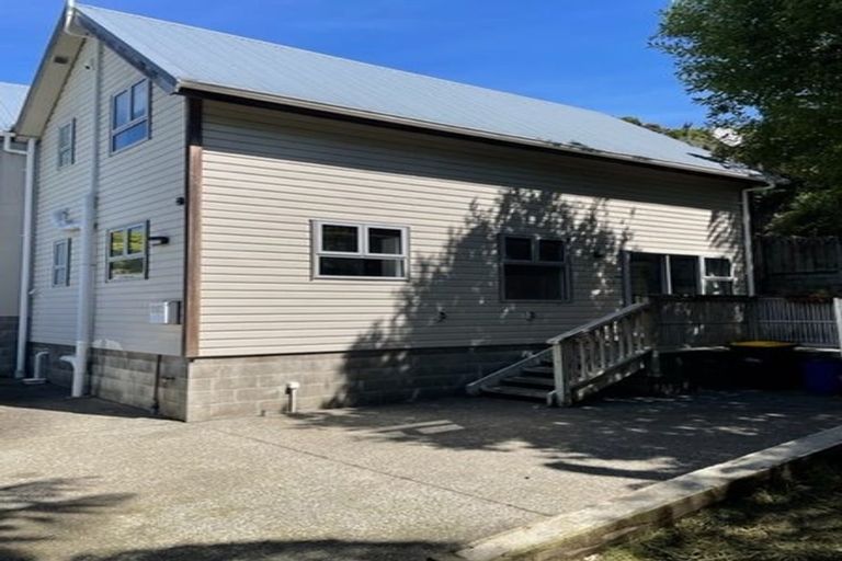 Photo of property in 118b Campbell Street, Karori, Wellington, 6012