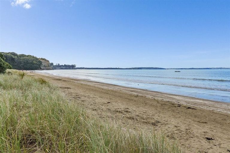 Photo of property in 108 Te Oneroa Way, Long Bay, Auckland, 0630