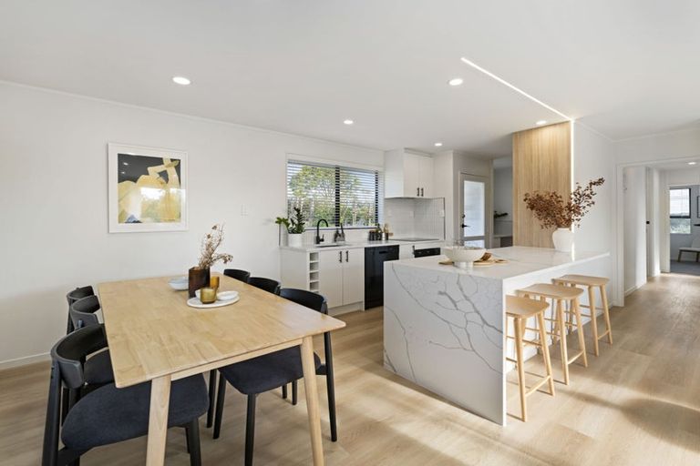 Photo of property in 6 Crosby Road, West Harbour, Auckland, 0618