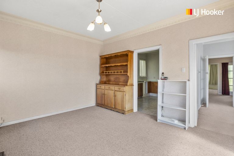 Photo of property in 1 Featherston Street, Macandrew Bay, Dunedin, 9014