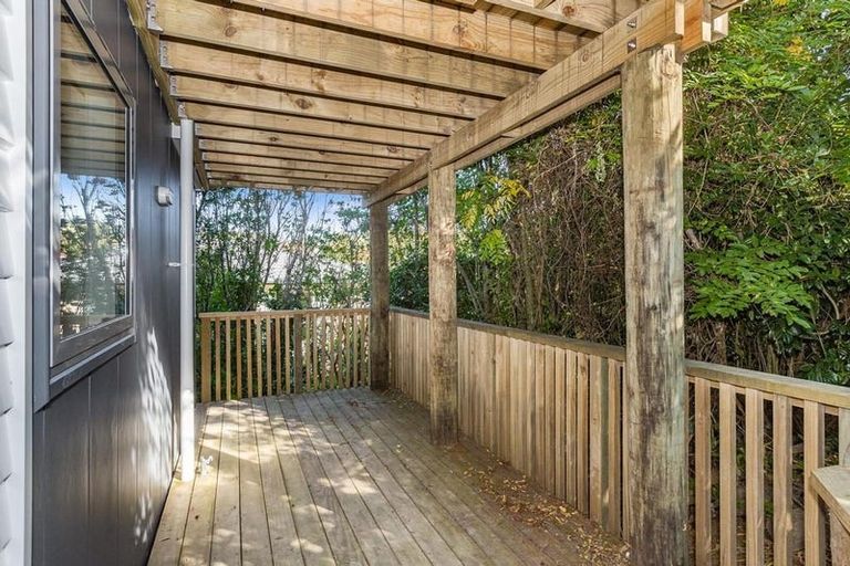 Photo of property in 10a Rewa Terrace, Tawa, Wellington, 5028