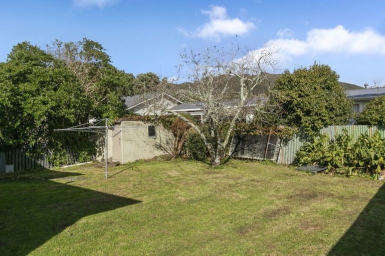 Photo of property in 41 Brasell Street, Fairfield, Lower Hutt, 5011